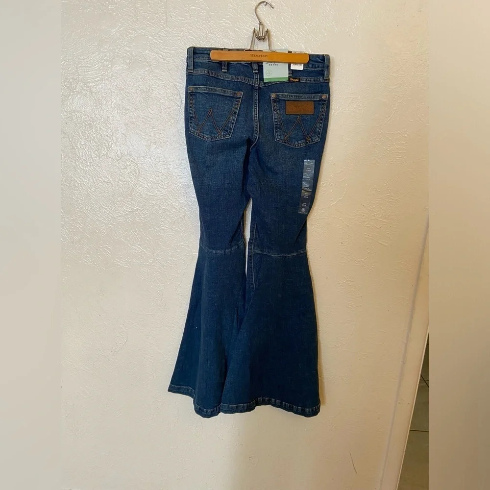 Wrangler flared jeans NWT